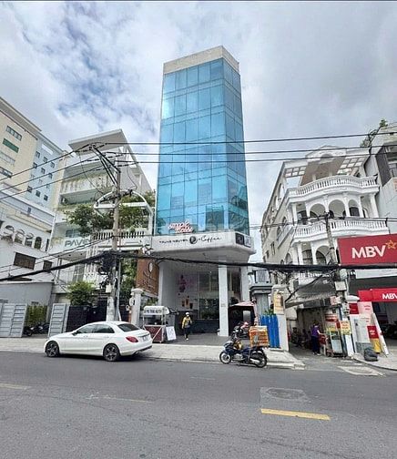 Bán gấp tòa nhà văn phòng mặt tiền Bình Thạnh – 9 tầng, thu nhập 250tr