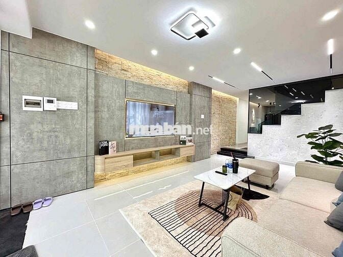 Mặt tiền 50 Nguyễn Văn Trỗi Phú Nhuận , 61m2 , gara ô tô , 4 tầng