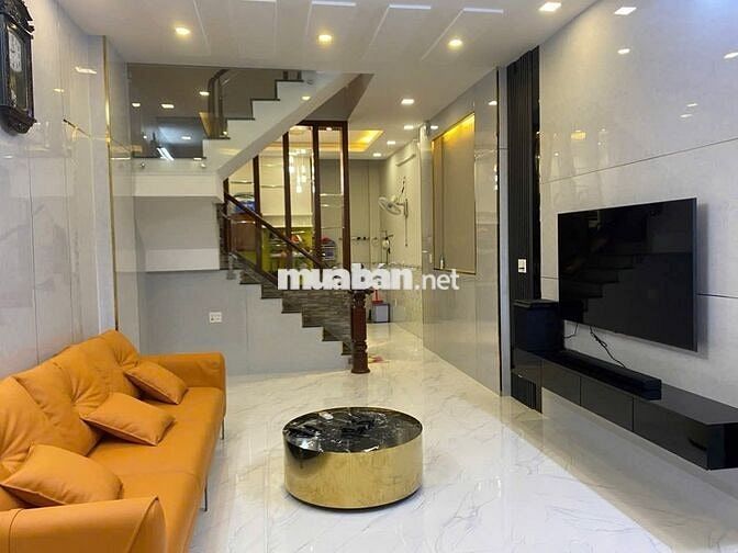 CHÍNH CHỦ CẦN BÁN NHÀ PHỐ ĐẸP – FULL NỘI THẤT – 3PN,2WC, SÂN THƯỢNG