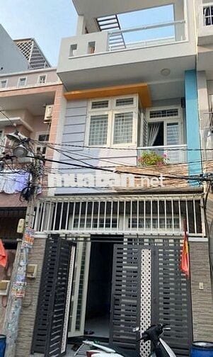 CHÍNH CHỦ CẦN BÁN NHÀ PHỐ ĐẸP – FULL NỘI THẤT – 3PN,2WC, SÂN THƯỢNG