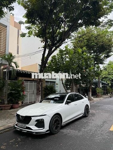 VinFast Lux A2.0 2022 A2.0 Tiêu chuẩn - 35000 km