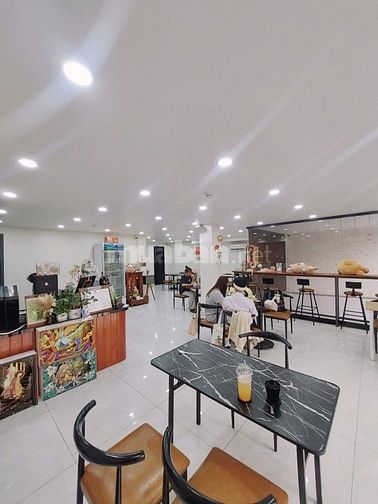 GẤP BÁN HẠ 2 TỶ- NGAY ĐH VĂN LANG- NGANG KHỦNG 10M- 7 TẦNG- 27,xT TL