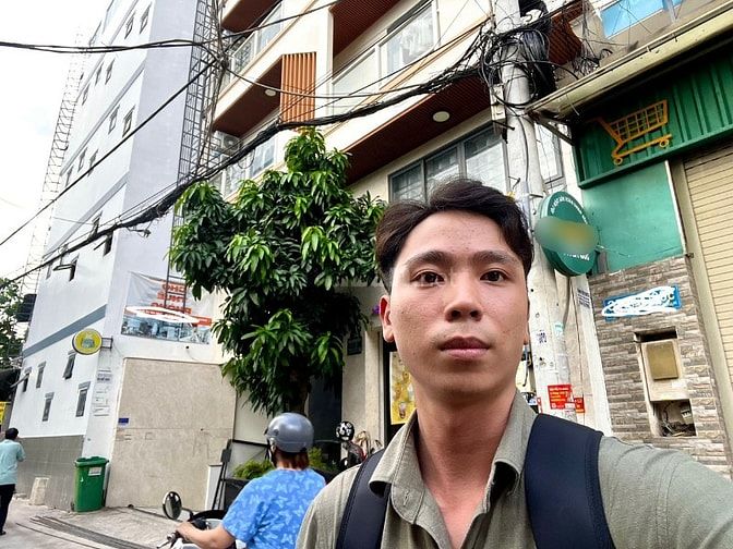 GẤP BÁN HẠ 2 TỶ- NGAY ĐH VĂN LANG- NGANG KHỦNG 10M- 7 TẦNG- 27,xT TL
