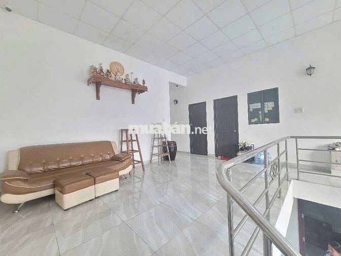 NHÀ 2 TẦNG ĐẸP — PHƯỜNG 10 Q6 GẦN VÕ VĂN KIỆT  (m x m)