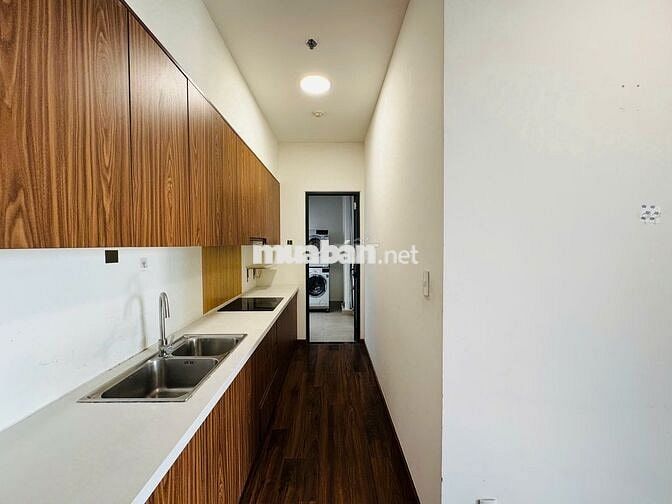 Bán gấp căn 2PN 2WC GĐ1- tầng trung - view hồ bơi, giá chỉ 3tỷ750 -