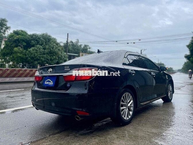 Toyota Camry 2019 2.5Q - 44000 km mới tinh