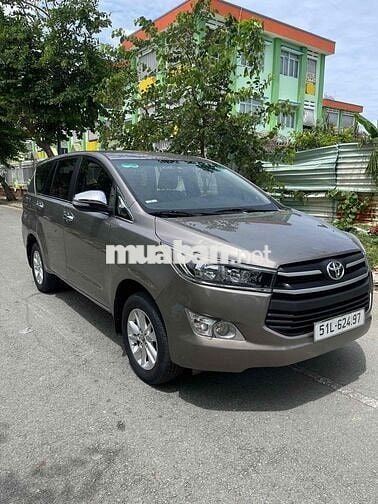 Toyota Innova 2016 2.0E MT.