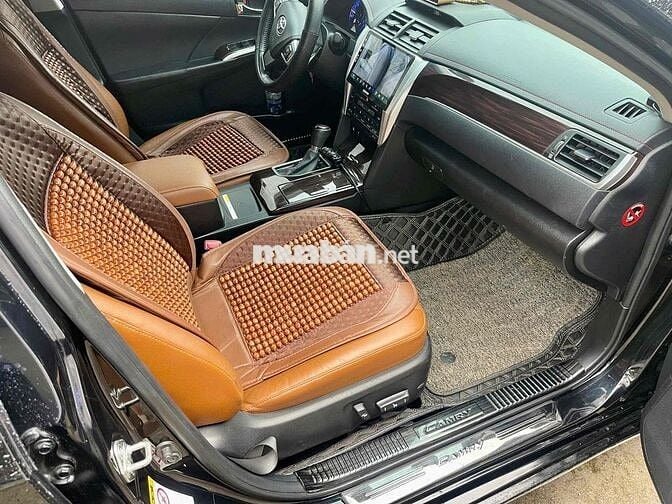 Toyota Camry 2019 2.5Q - 44000 km mới tinh