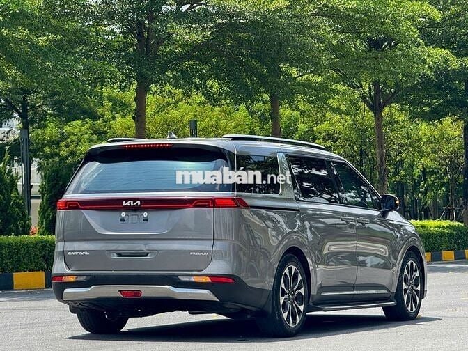 Xe Kia Carnival Premium 2.2D 7S 2024 - Xám