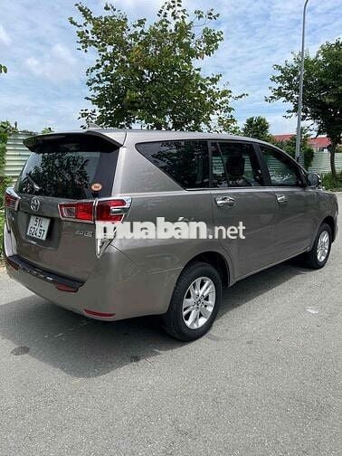 Toyota Innova 2016 2.0E MT.