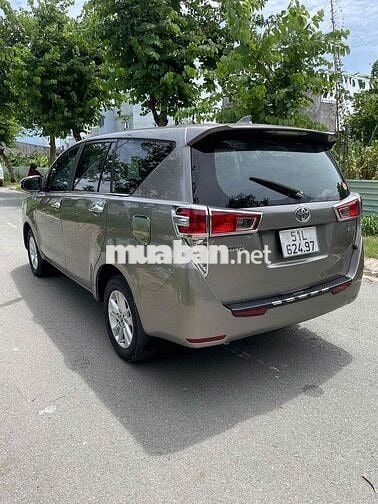 Toyota Innova 2016 2.0E MT.