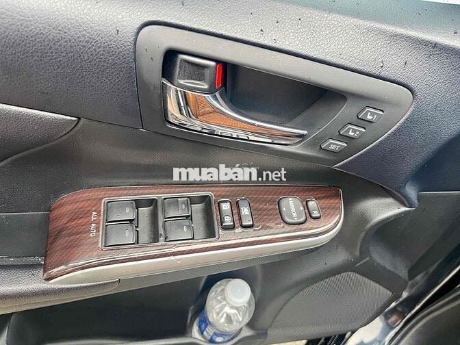 Toyota Camry 2019 2.5Q - 44000 km mới tinh