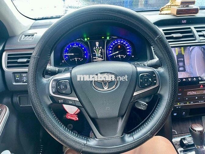 Toyota Camry 2019 2.5Q - 44000 km mới tinh
