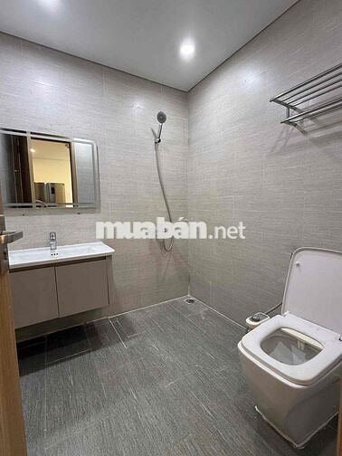 Cần Bán gấp căn 2 phòng ngủ tại FHOME