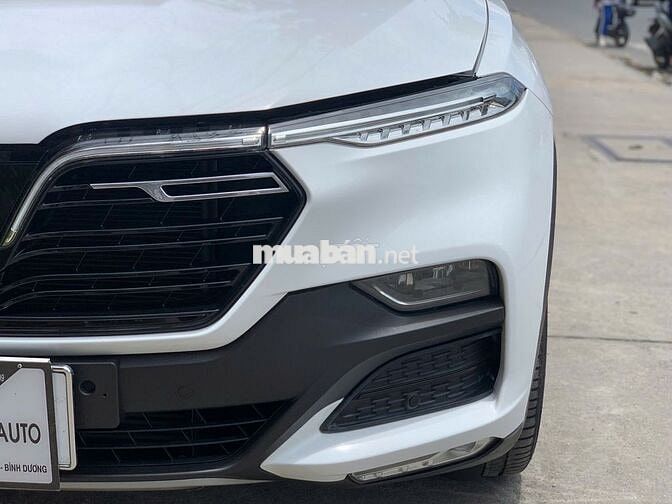 VinFast Lux SA 2.0 Turbo Premium 2019