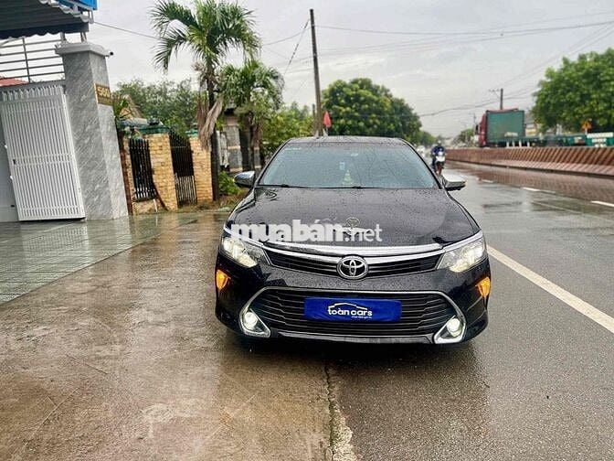 Toyota Camry 2019 2.5Q - 44000 km mới tinh