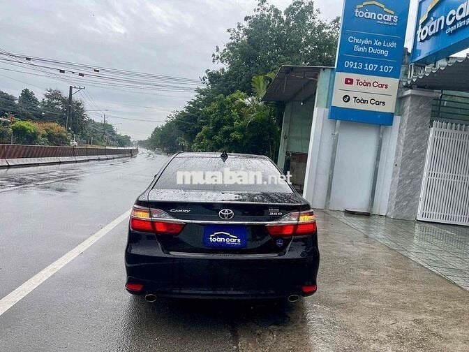 Toyota Camry 2019 2.5Q - 44000 km mới tinh