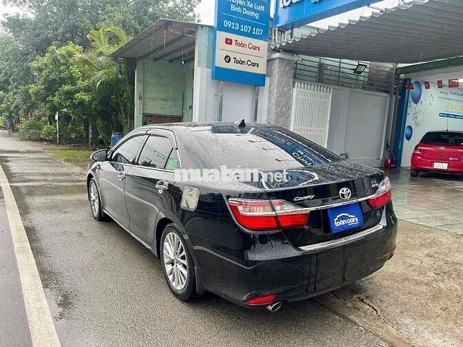 Toyota Camry 2019 2.5Q - 44000 km mới tinh