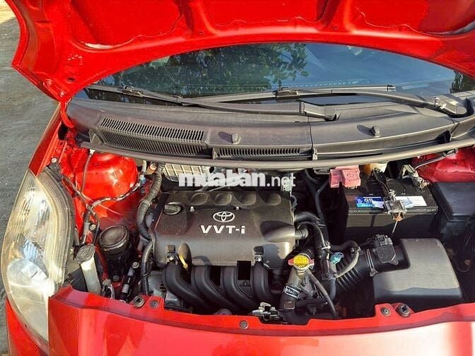 Toyota Yaris 1.3 AT 2008 - 75000 km