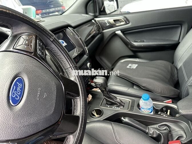 Ford Everest Titanium 2021 4x2 bảo hành2026 vay70%