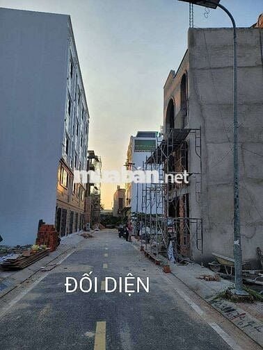 BÁN LÔ ĐẤT TÂY LÂN 83M2 NGANG 4 DÀI 19 XÂY 7 TẦNG GIÁ 4,7TỶ TL