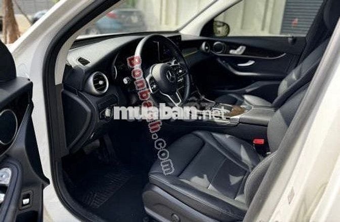 Mercedes Benz GLC 200 2021