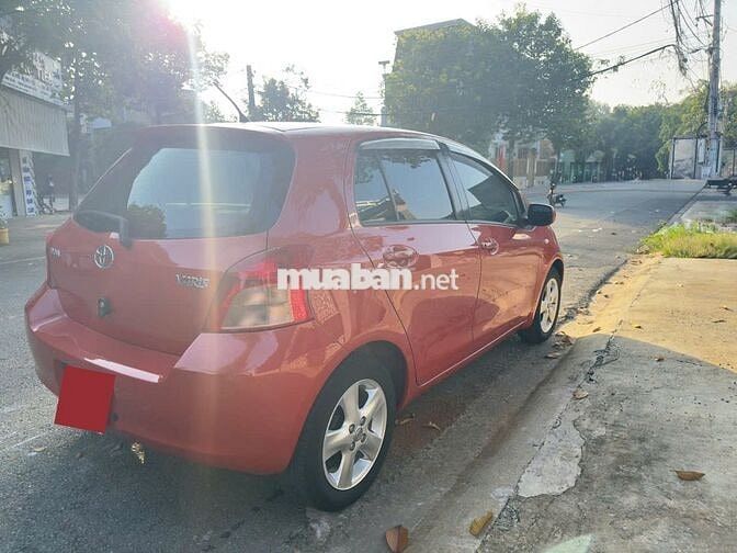 Toyota Yaris 1.3 AT 2008 - 75000 km