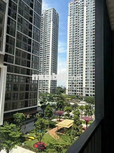 chính chủ gửi bán căn studio diện tích 28m2 Vinhomes Smart City