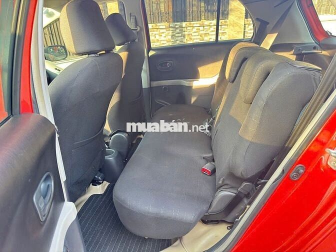 Toyota Yaris 1.3 AT 2008 - 75000 km