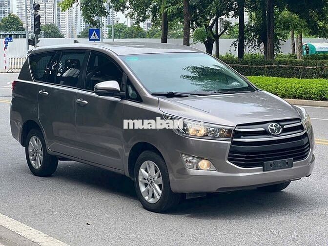 Toyota Innova 2.0G