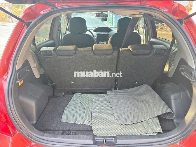 Toyota Yaris 1.3 AT 2008 - 75000 km