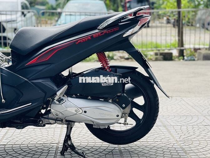HONDA AIR BLADE 125 FI BẢN ĐEN SẦN KHÓA SMARKEY