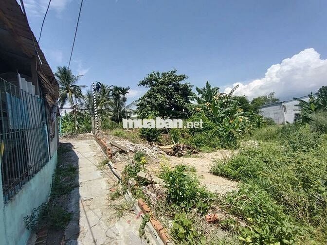 Chỉ 1,25 tỷ có ngay lô hai mặt kiệt ngang 8m nở hậu - Liên Chiểu