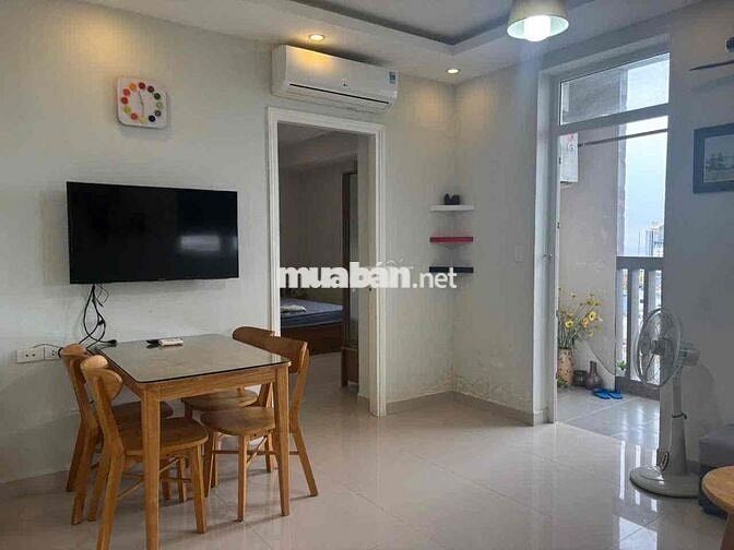 cho thuê căn hộ 1 phòng ngủ sát biển, Full nội thất, dọn vào ở ngay