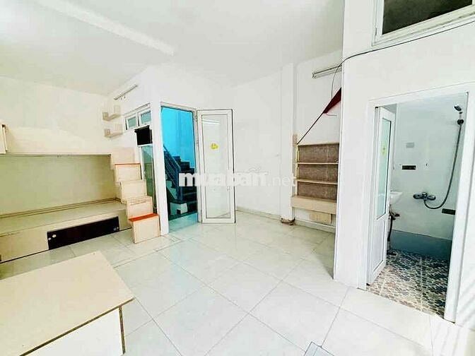 🏡NHÀ HẺM XE HƠI THÔNG - 3 TẦNG BTCT - 28m2 - NGANG 4m - CHỈ HƠN 5 TỶ