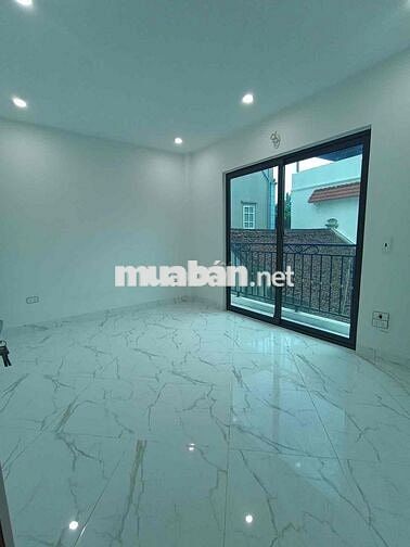 Nhà mới Lạc Thị, T/Trì-Ngõ rộng-Gần phố- 44m*5tầng; MT6m-Hơn 5 tỷ