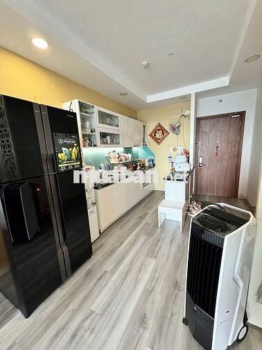 Siêu rẻ Pegasuite 1 Căn góc 75m² 2PN full nội thất, giá 3.9 ty
