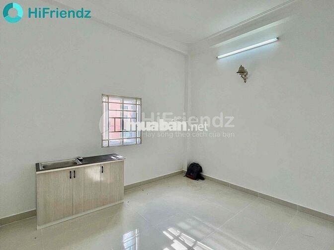 Cho thuê phòng mới ban công cửa sổ gần đại học UFM - TDTU - Q7