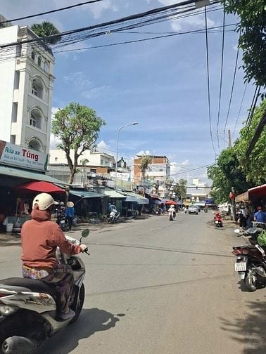 Bán nhà mặt tiền Lê Văn Thịnh Quận 2 giá 21,5 tỷ - Mặt tiền Chợ 