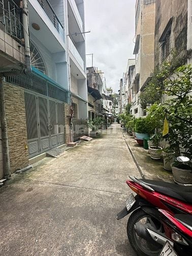 Nhà hẻm xe Hơi đường Tân Hưng, P12 Q5