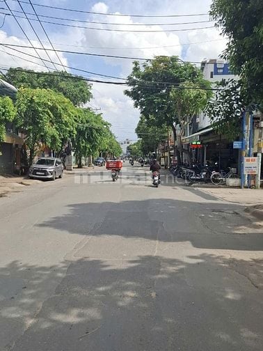 Bán nhà mặt tiền Lê Văn Thịnh Quận 2 giá 21,5 tỷ - Mặt tiền Chợ 