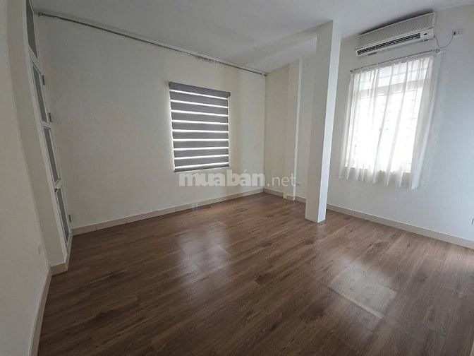CHO THUÊ NHÀ NGUYÊN CĂN PHỐ ĐỘI CẤN - BA ĐÌNH - 3 Ô TÔ TRÁNH - KD Đỉnh