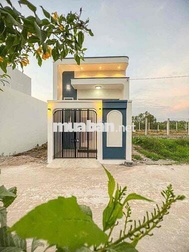 CẦN BÁN NHÀ MỚI XÂY C4 – NGAY CẦU BẠCH ĐẰNG . VỊ TRÍ ĐẸP, KHÍ HẬU MÁT
