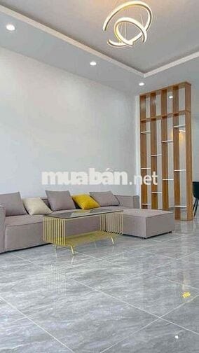 CẦN BÁN NHÀ MỚI XÂY C4 – NGAY CẦU BẠCH ĐẰNG . VỊ TRÍ ĐẸP, KHÍ HẬU MÁT