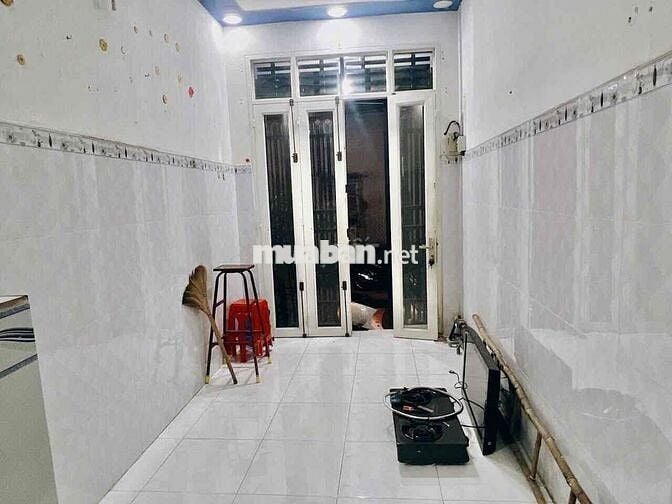Nhà 3x10m 1Lầu (2PN 2WC) Hẻm 5m. 1/ Chiến Lược. Bình Tân
