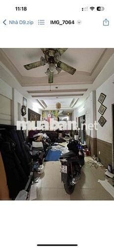 Nhà mặt tiền công viên siêu rộng