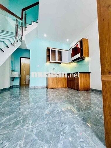 Hàng ngợp,nhà 1 lầu 1 trệt,1 xẹc đường Lê văn tách