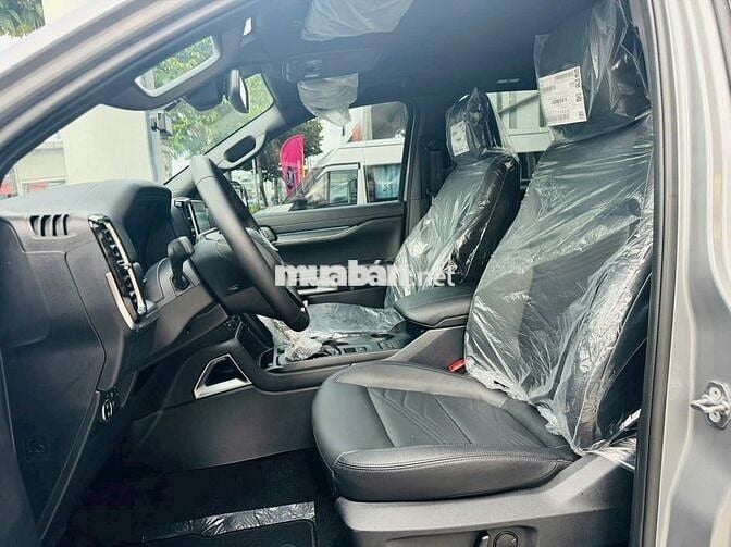 Ford Everest Titanium 4x2 2025 SIÊU MỚI_GÓP 70%