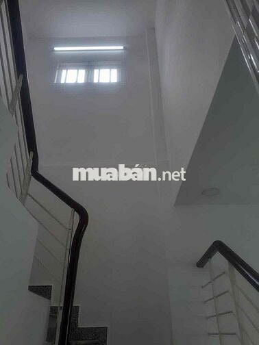 cho thuê nhà 4x15m, HXH, 1 LẦU, 3PN, 2WC, ĐHT 27, Q12. 7tr