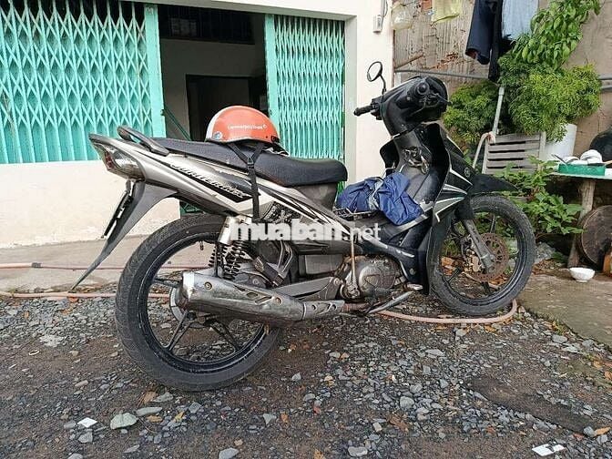 Dư xe nên cần bán lại cho người cần
